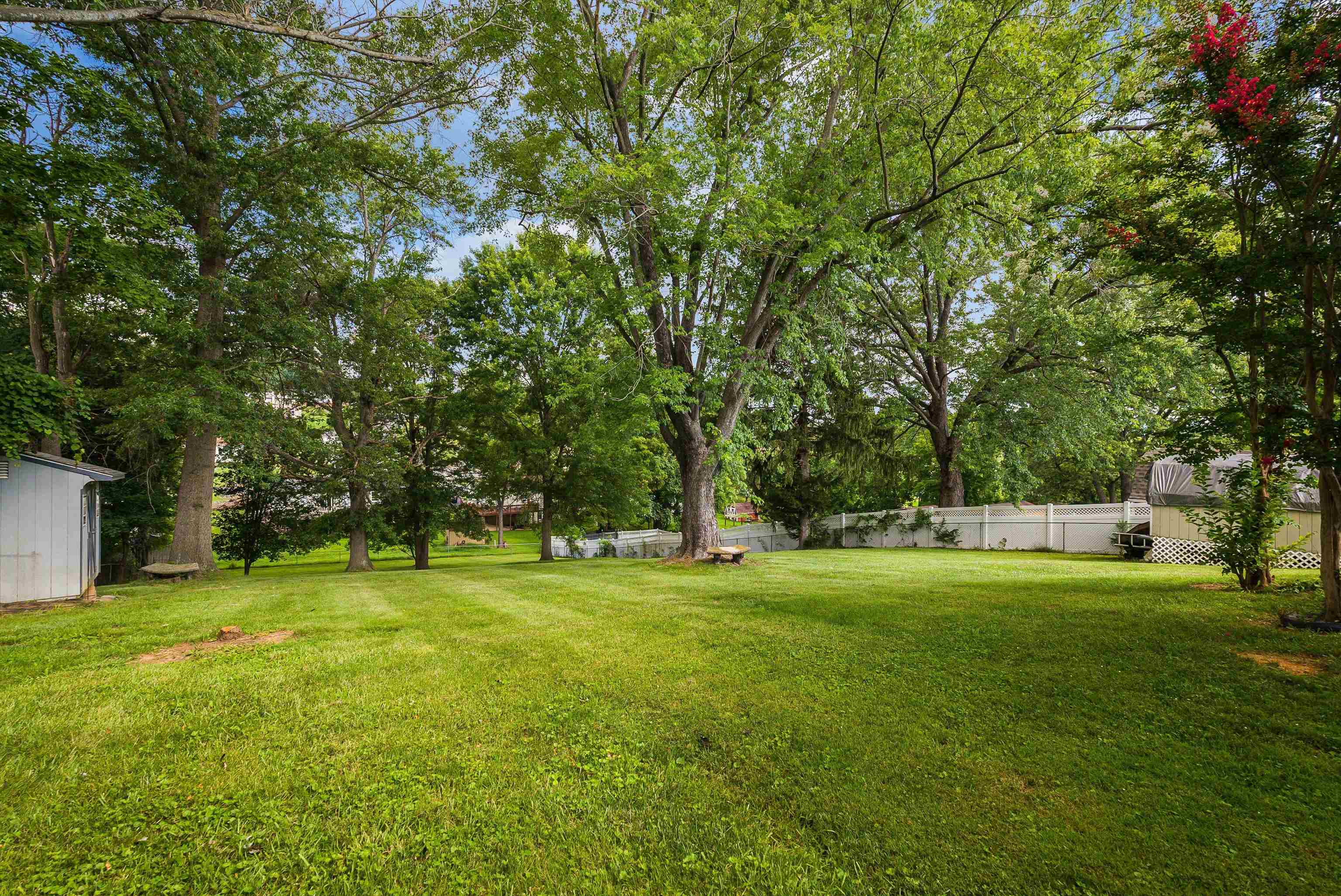 17 MOUNTAIN VIEW DR, VERONA, Virginia 24482, 4 Bedrooms Bedrooms, ,2 BathroomsBathrooms,Residential,17 MOUNTAIN VIEW DR,667581 MLS # 667581