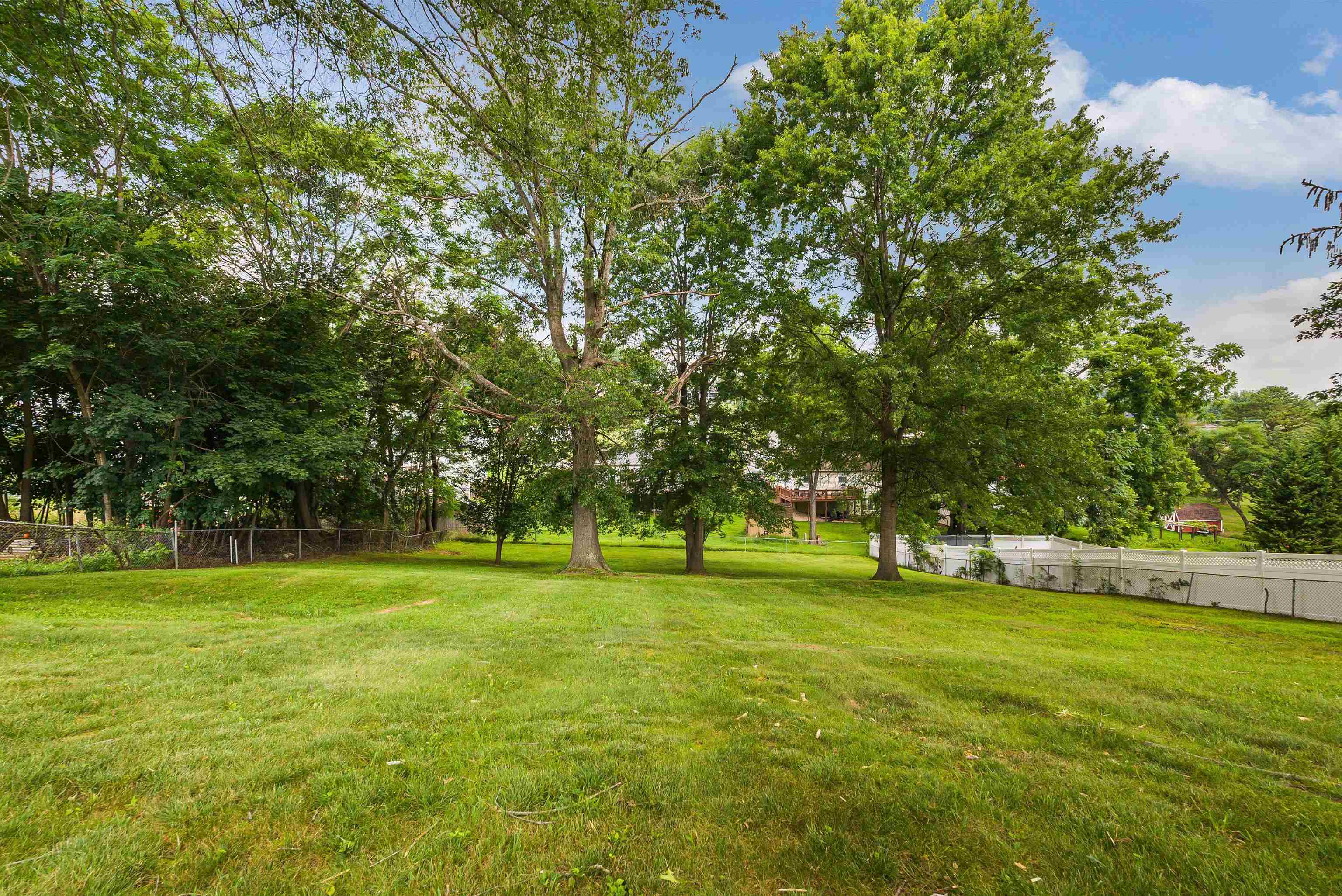 17 MOUNTAIN VIEW DR, VERONA, Virginia 24482, 4 Bedrooms Bedrooms, ,2 BathroomsBathrooms,Residential,17 MOUNTAIN VIEW DR,667581 MLS # 667581