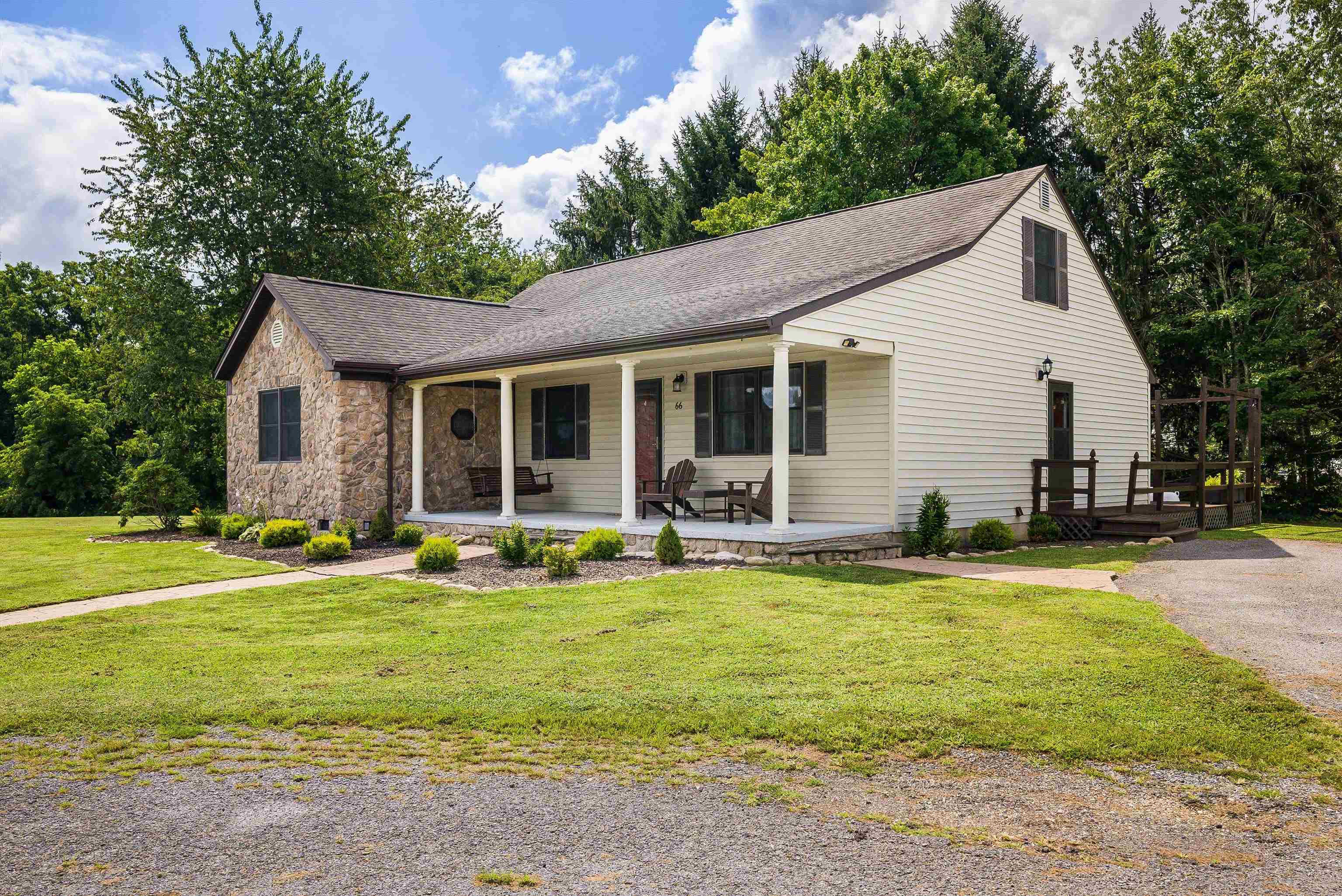 66 DENONCOURT LN, STUARTS DRAFT, Virginia 24477, 5 Bedrooms Bedrooms, ,2 BathroomsBathrooms,Residential,66 DENONCOURT LN,667586 MLS # 667586
