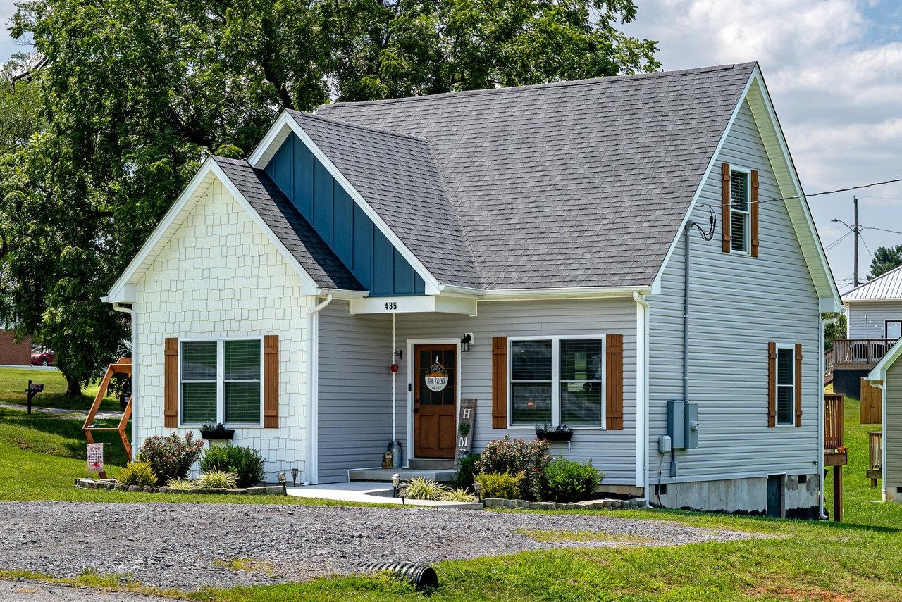 435 9TH ST, SHENANDOAH, Virginia 22849, 3 Bedrooms Bedrooms, ,2 BathroomsBathrooms,Residential,435 9TH ST,667588 MLS # 667588