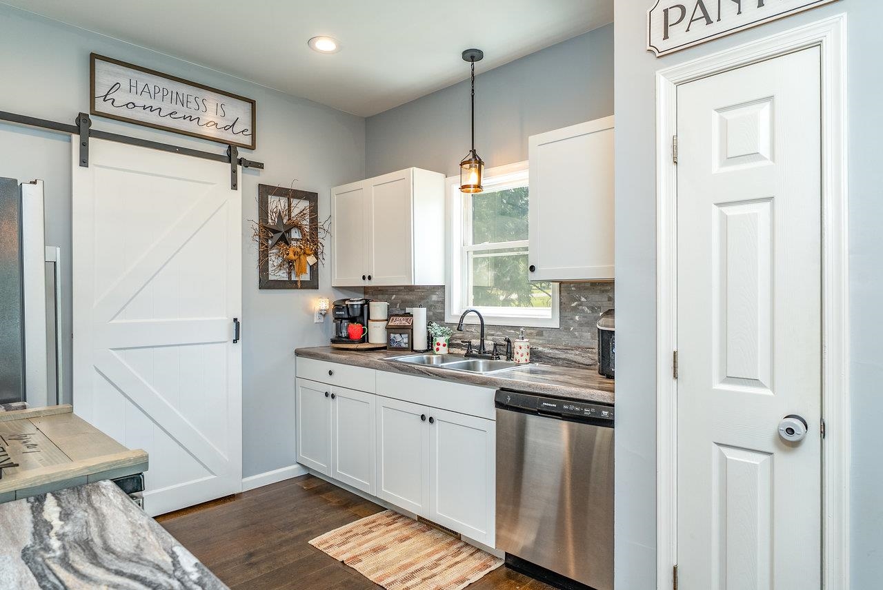 435 9TH ST, SHENANDOAH, Virginia 22849, 3 Bedrooms Bedrooms, ,2 BathroomsBathrooms,Residential,435 9TH ST,667588 MLS # 667588