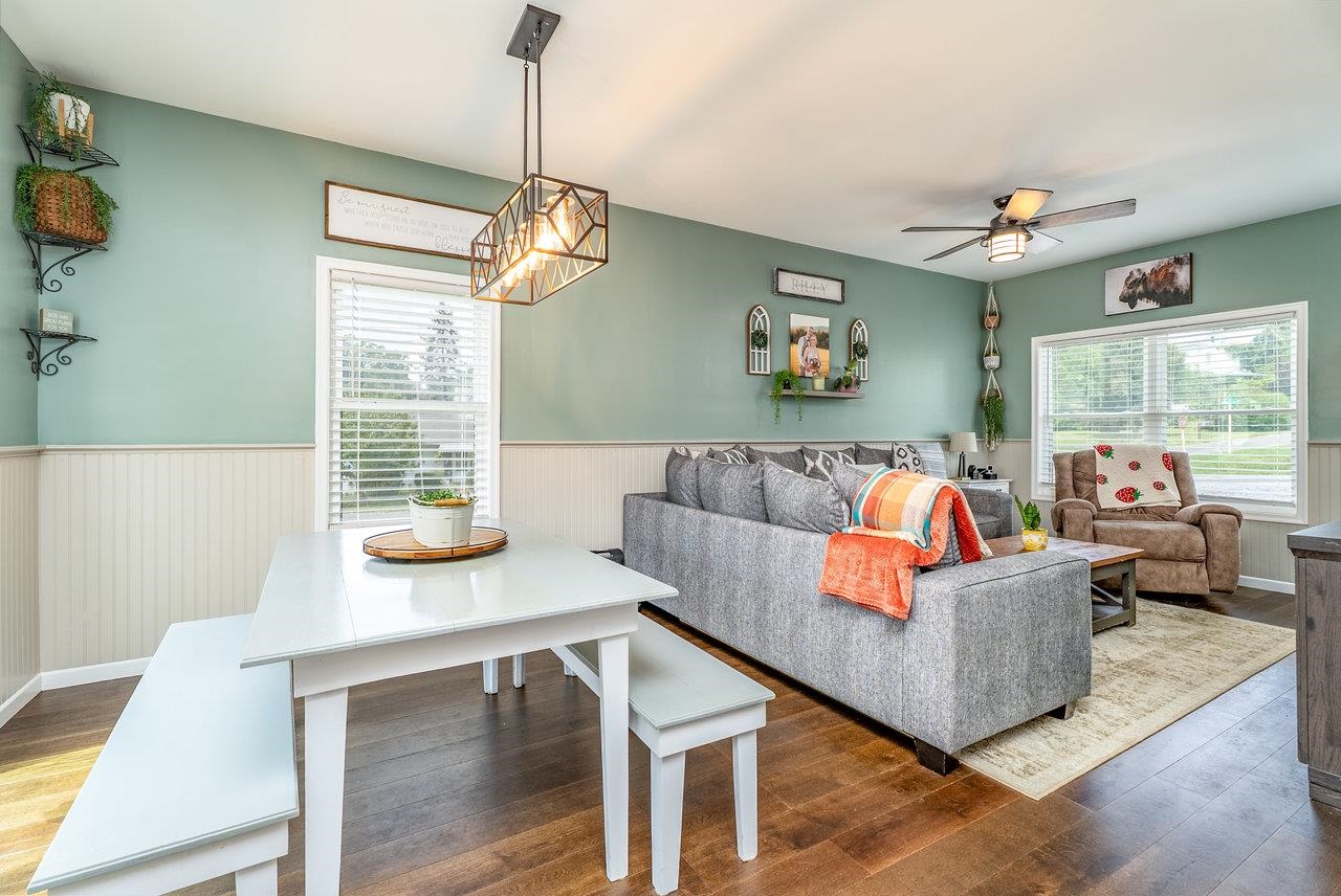 435 9TH ST, SHENANDOAH, Virginia 22849, 3 Bedrooms Bedrooms, ,2 BathroomsBathrooms,Residential,435 9TH ST,667588 MLS # 667588