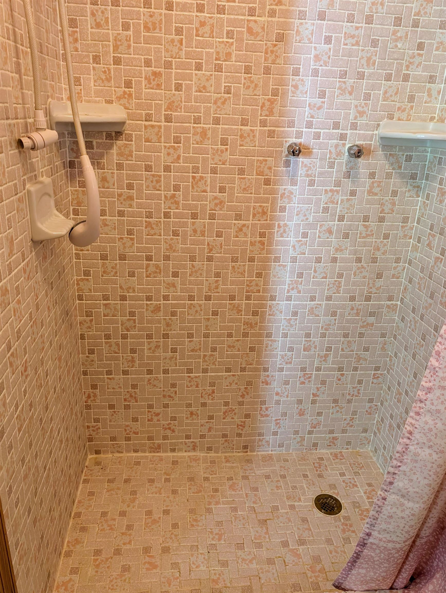 49 KINGSTOWN LN, HOT SPRINGS, Virginia 24445, 3 Bedrooms Bedrooms, ,2 BathroomsBathrooms,Residential,King,49 KINGSTOWN LN,667597 MLS # 667597