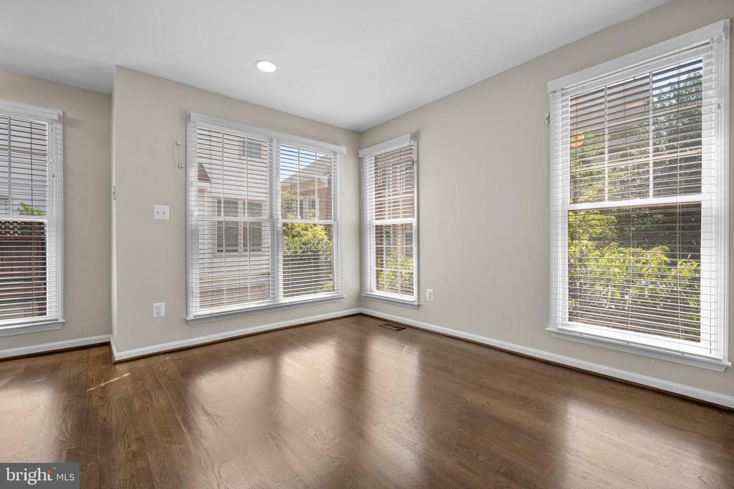 4663 LAMBERT DR, ALEXANDRIA, Virginia 22311, 3 Bedrooms Bedrooms, ,2 BathroomsBathrooms,Residential,For sale,4663 LAMBERT DR,VAAX2047430 MLS # VAAX2047430