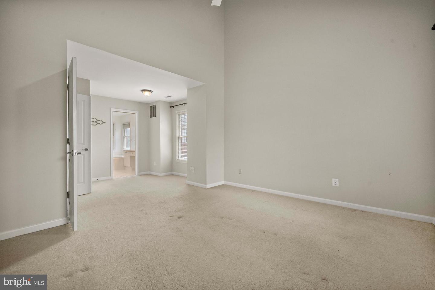 4663 LAMBERT DR, ALEXANDRIA, Virginia 22311, 3 Bedrooms Bedrooms, ,2 BathroomsBathrooms,Residential,For sale,4663 LAMBERT DR,VAAX2047430 MLS # VAAX2047430