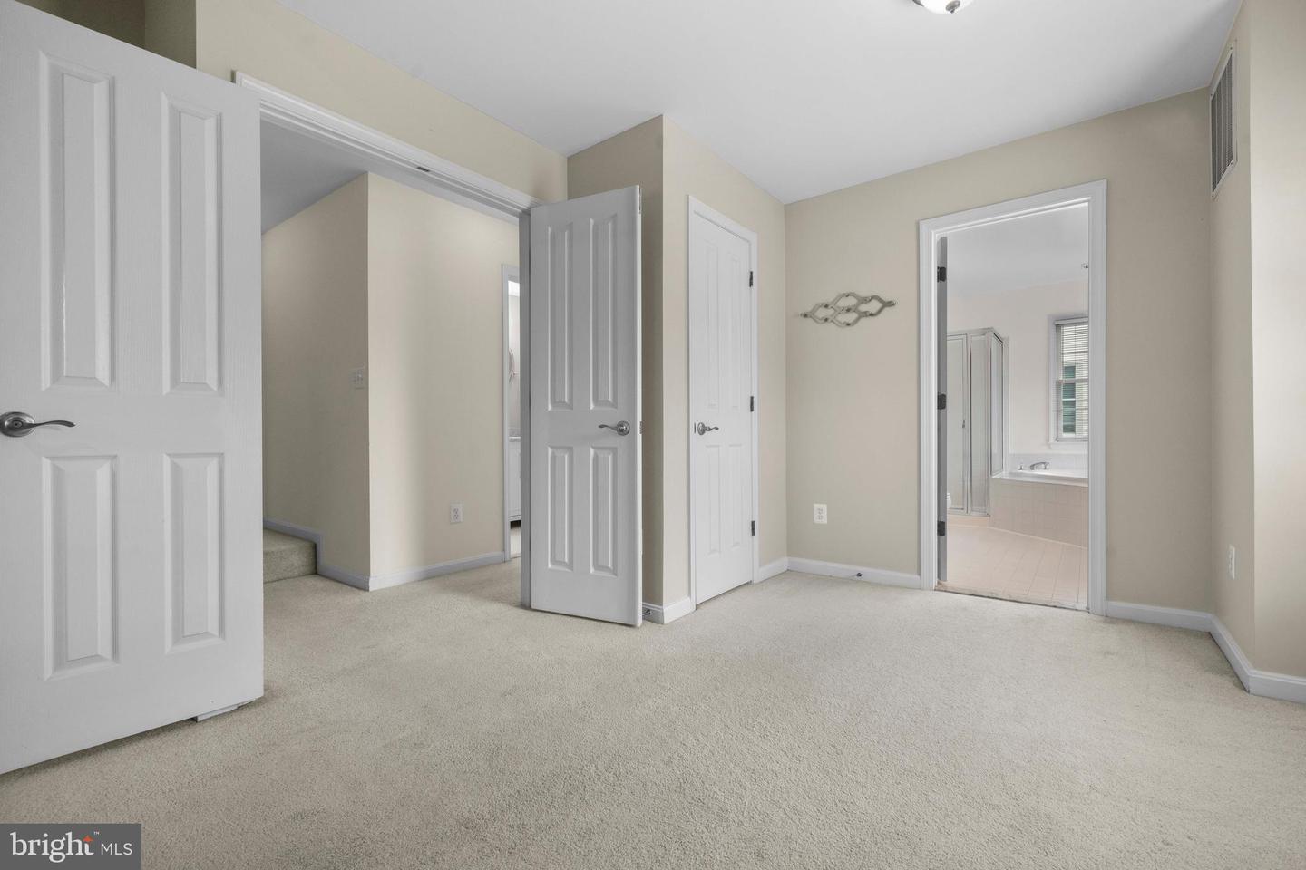 4663 LAMBERT DR, ALEXANDRIA, Virginia 22311, 3 Bedrooms Bedrooms, ,2 BathroomsBathrooms,Residential,For sale,4663 LAMBERT DR,VAAX2047430 MLS # VAAX2047430