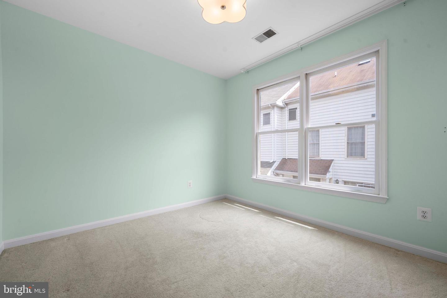 4663 LAMBERT DR, ALEXANDRIA, Virginia 22311, 3 Bedrooms Bedrooms, ,2 BathroomsBathrooms,Residential,For sale,4663 LAMBERT DR,VAAX2047430 MLS # VAAX2047430