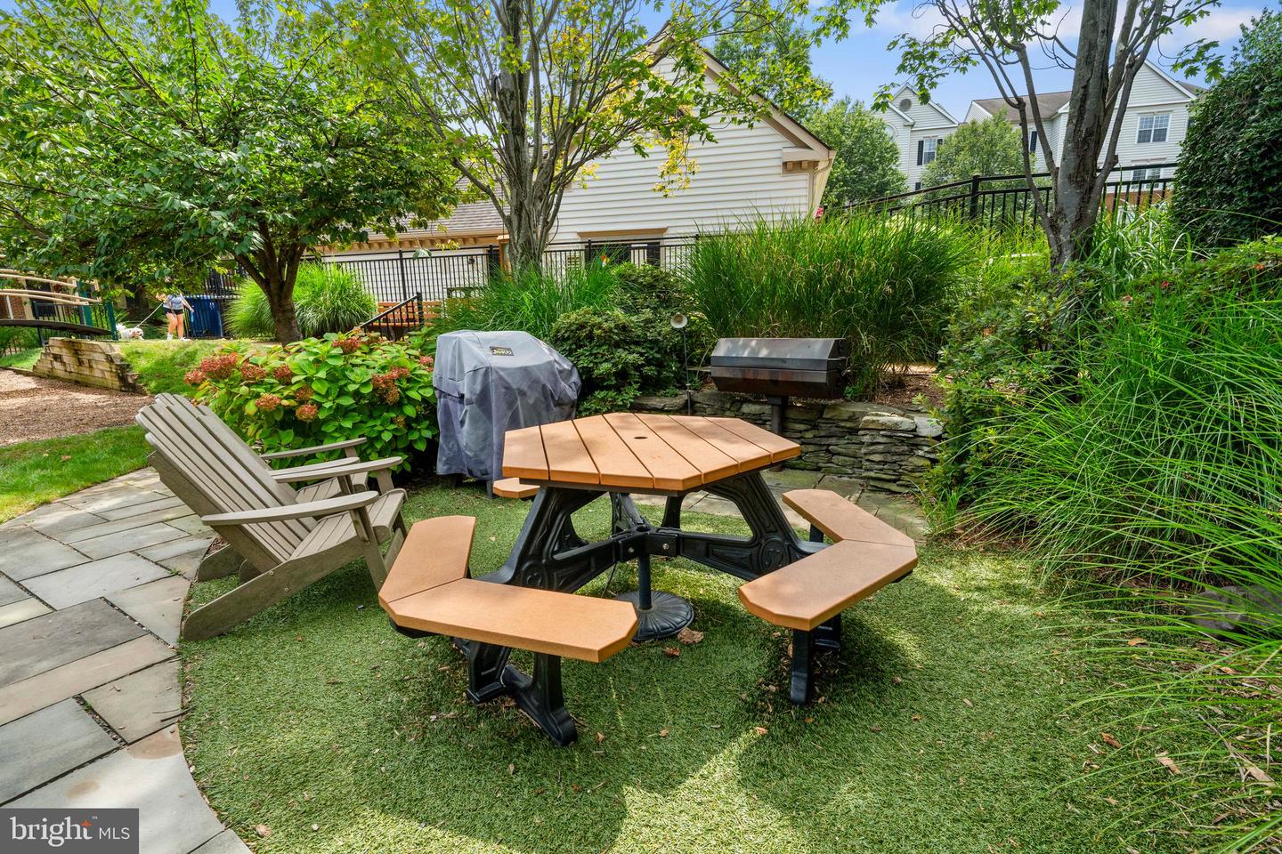 4663 LAMBERT DR, ALEXANDRIA, Virginia 22311, 3 Bedrooms Bedrooms, ,2 BathroomsBathrooms,Residential,For sale,4663 LAMBERT DR,VAAX2047430 MLS # VAAX2047430