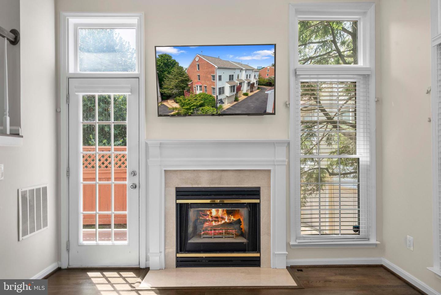 4663 LAMBERT DR, ALEXANDRIA, Virginia 22311, 3 Bedrooms Bedrooms, ,2 BathroomsBathrooms,Residential,For sale,4663 LAMBERT DR,VAAX2047430 MLS # VAAX2047430