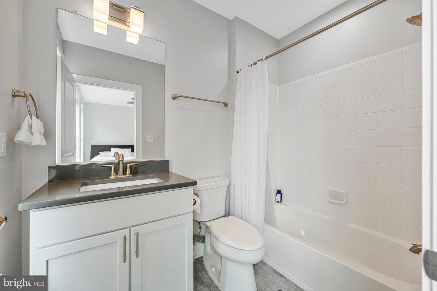 10353 MAIN ST, FAIRFAX, Virginia 22030, 3 Bedrooms Bedrooms, ,3 BathroomsBathrooms,Residential,For sale,10353 MAIN ST,VAFC2006650 MLS # VAFC2006650