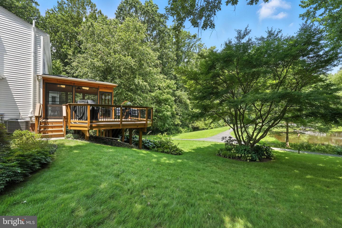 6018 LINCOLNWOOD CT, BURKE, Virginia 22015, 4 Bedrooms Bedrooms, ,3 BathroomsBathrooms,Residential,For sale,6018 LINCOLNWOOD CT,VAFX2256358 MLS # VAFX2256358