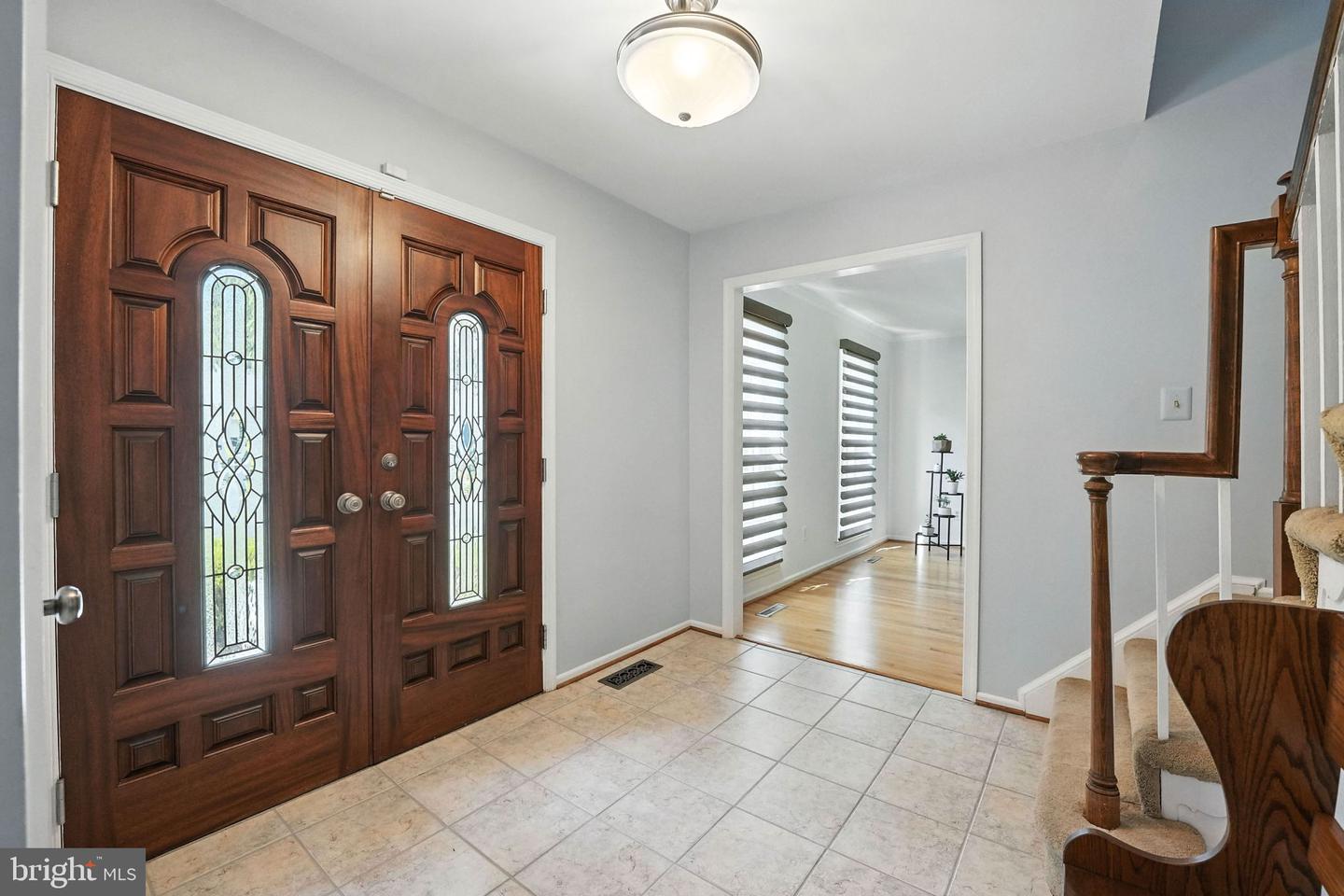 6018 LINCOLNWOOD CT, BURKE, Virginia 22015, 4 Bedrooms Bedrooms, ,3 BathroomsBathrooms,Residential,For sale,6018 LINCOLNWOOD CT,VAFX2256358 MLS # VAFX2256358