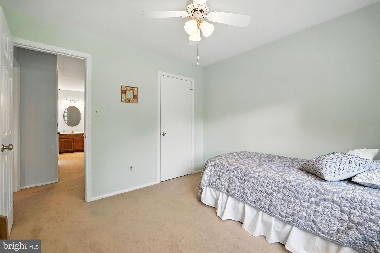 6018 LINCOLNWOOD CT, BURKE, Virginia 22015, 4 Bedrooms Bedrooms, ,3 BathroomsBathrooms,Residential,For sale,6018 LINCOLNWOOD CT,VAFX2256358 MLS # VAFX2256358