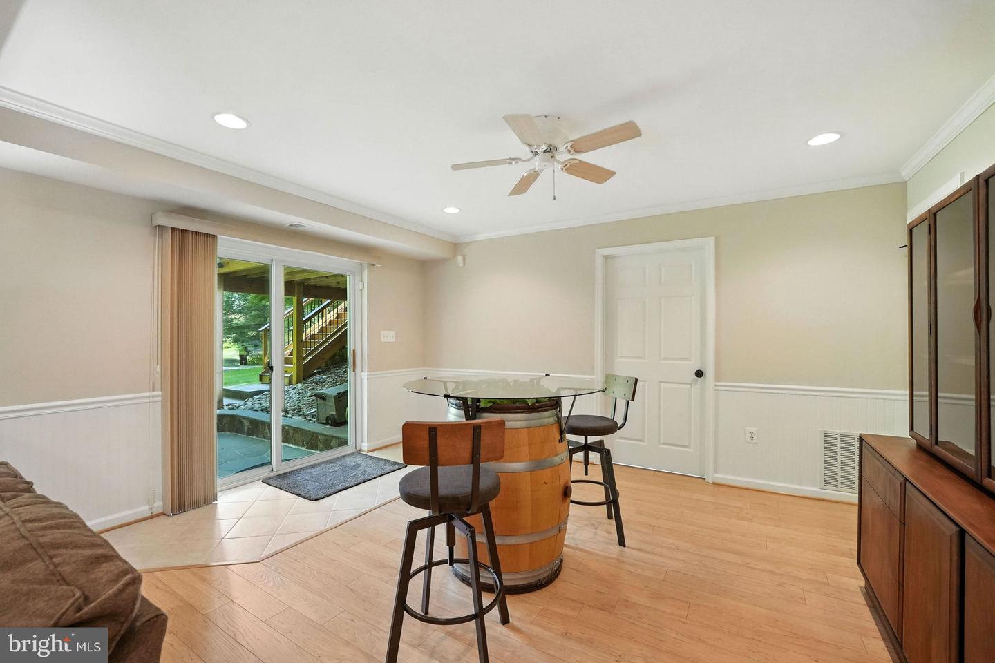 6018 LINCOLNWOOD CT, BURKE, Virginia 22015, 4 Bedrooms Bedrooms, ,3 BathroomsBathrooms,Residential,For sale,6018 LINCOLNWOOD CT,VAFX2256358 MLS # VAFX2256358