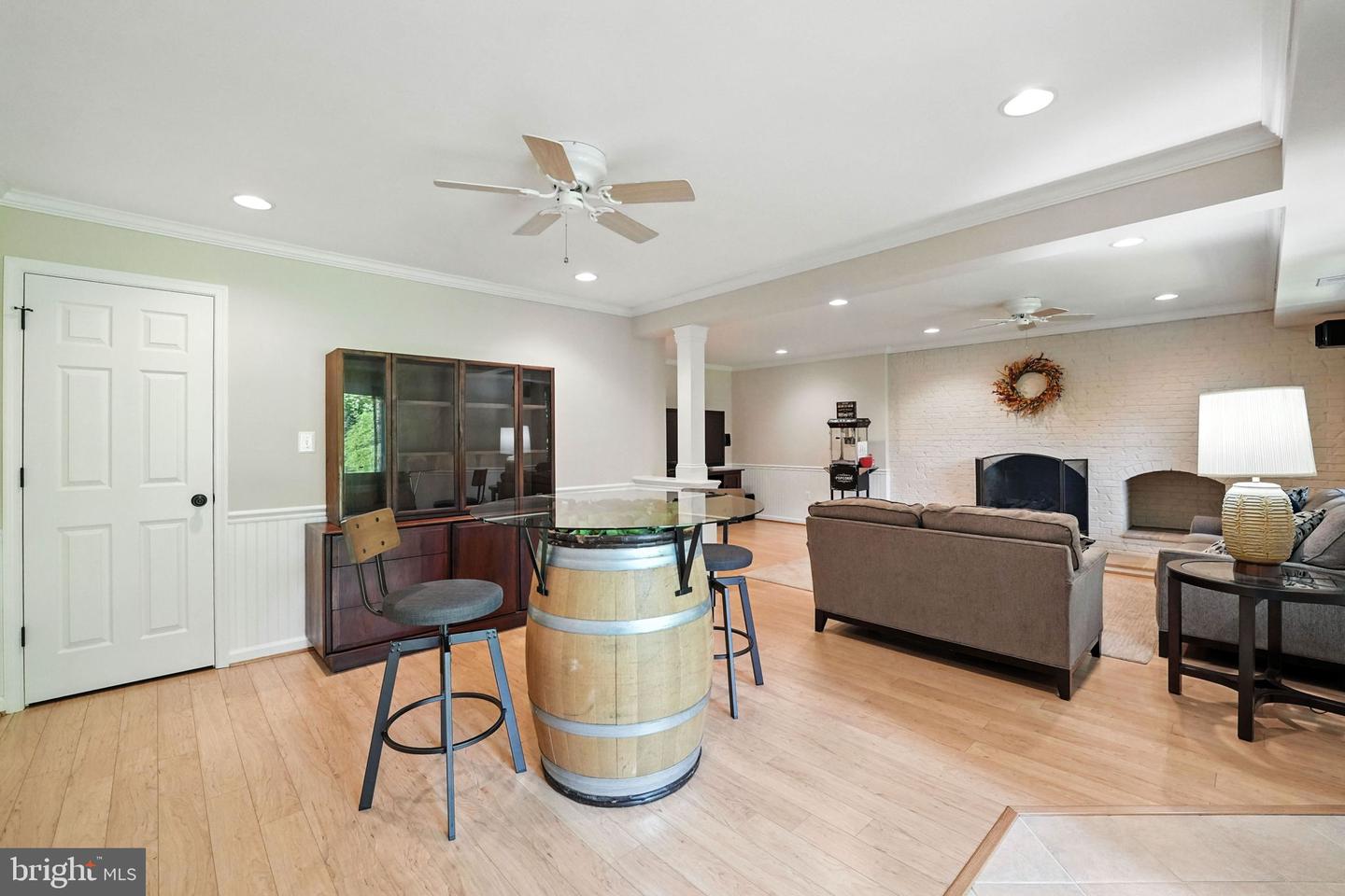 6018 LINCOLNWOOD CT, BURKE, Virginia 22015, 4 Bedrooms Bedrooms, ,3 BathroomsBathrooms,Residential,For sale,6018 LINCOLNWOOD CT,VAFX2256358 MLS # VAFX2256358