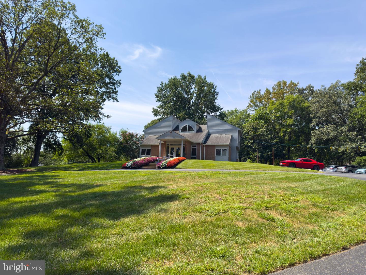 6018 LINCOLNWOOD CT, BURKE, Virginia 22015, 4 Bedrooms Bedrooms, ,3 BathroomsBathrooms,Residential,For sale,6018 LINCOLNWOOD CT,VAFX2256358 MLS # VAFX2256358