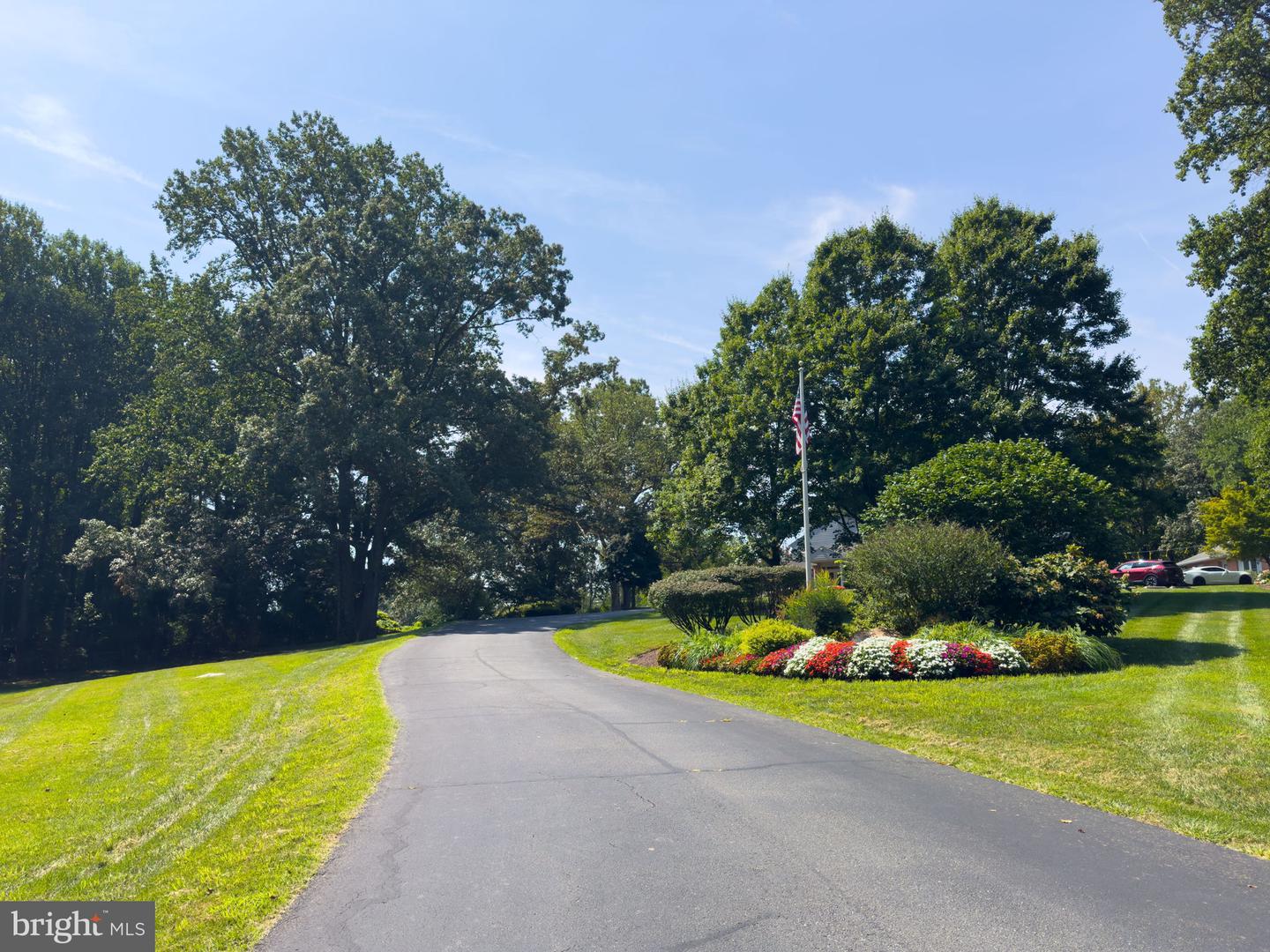 6018 LINCOLNWOOD CT, BURKE, Virginia 22015, 4 Bedrooms Bedrooms, ,3 BathroomsBathrooms,Residential,For sale,6018 LINCOLNWOOD CT,VAFX2256358 MLS # VAFX2256358