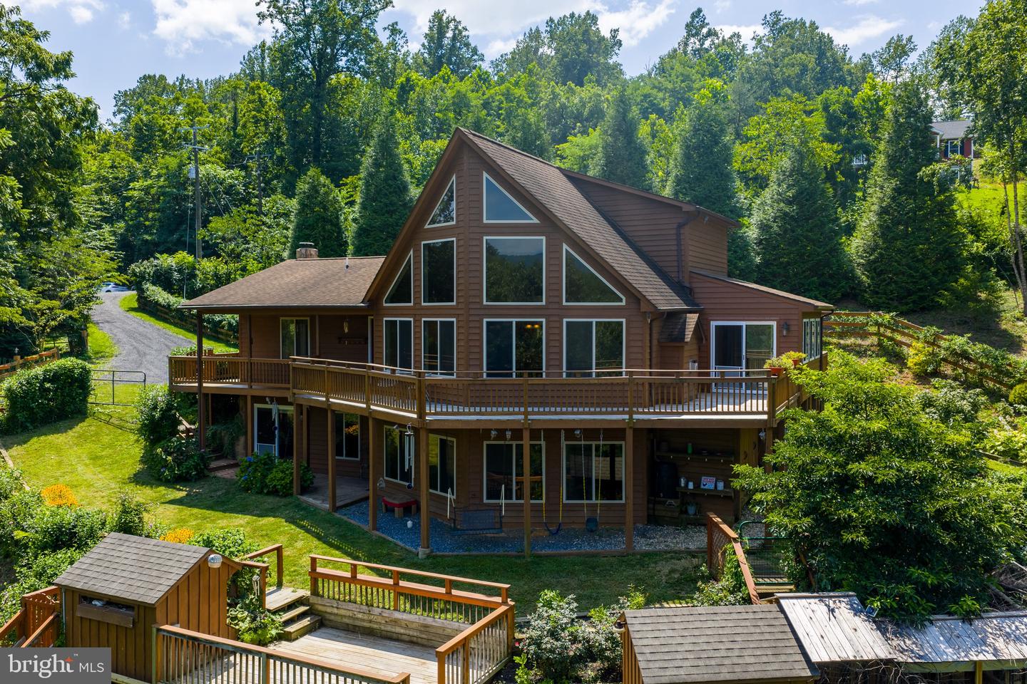 2037 BUCK MOUNTAIN RD, BENTONVILLE, Virginia 22610, 4 Bedrooms Bedrooms, ,3 BathroomsBathrooms,Residential,For sale,2037 BUCK MOUNTAIN RD,VAWR2011740 MLS # VAWR2011740