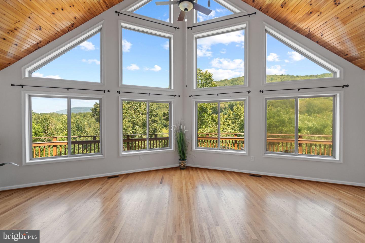2037 BUCK MOUNTAIN RD, BENTONVILLE, Virginia 22610, 4 Bedrooms Bedrooms, ,3 BathroomsBathrooms,Residential,For sale,2037 BUCK MOUNTAIN RD,VAWR2011740 MLS # VAWR2011740
