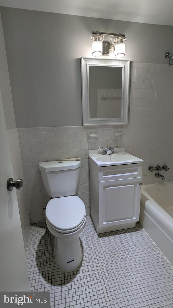 4600 DUKE ST #620, ALEXANDRIA, Virginia 22304, 3 Bedrooms Bedrooms, ,2 BathroomsBathrooms,Residential,For sale,4600 DUKE ST #620,VAAX2047668 MLS # VAAX2047668
