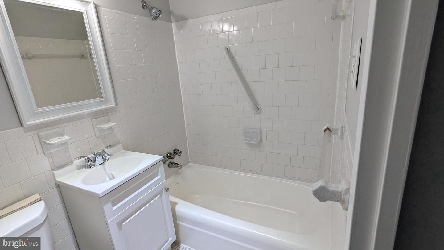 4600 DUKE ST #620, ALEXANDRIA, Virginia 22304, 3 Bedrooms Bedrooms, ,2 BathroomsBathrooms,Residential,For sale,4600 DUKE ST #620,VAAX2047668 MLS # VAAX2047668