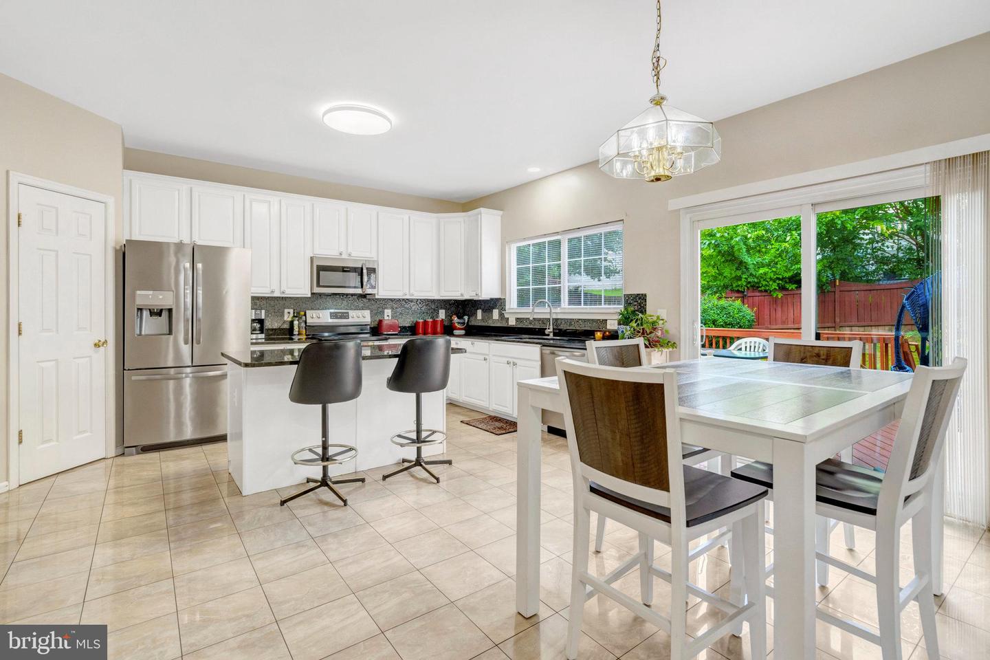 17516 WAYSIDE DR, DUMFRIES, Virginia 22026, 5 Bedrooms Bedrooms, ,3 BathroomsBathrooms,Residential,For sale,17516 WAYSIDE DR,VAPW2099902 MLS # VAPW2099902