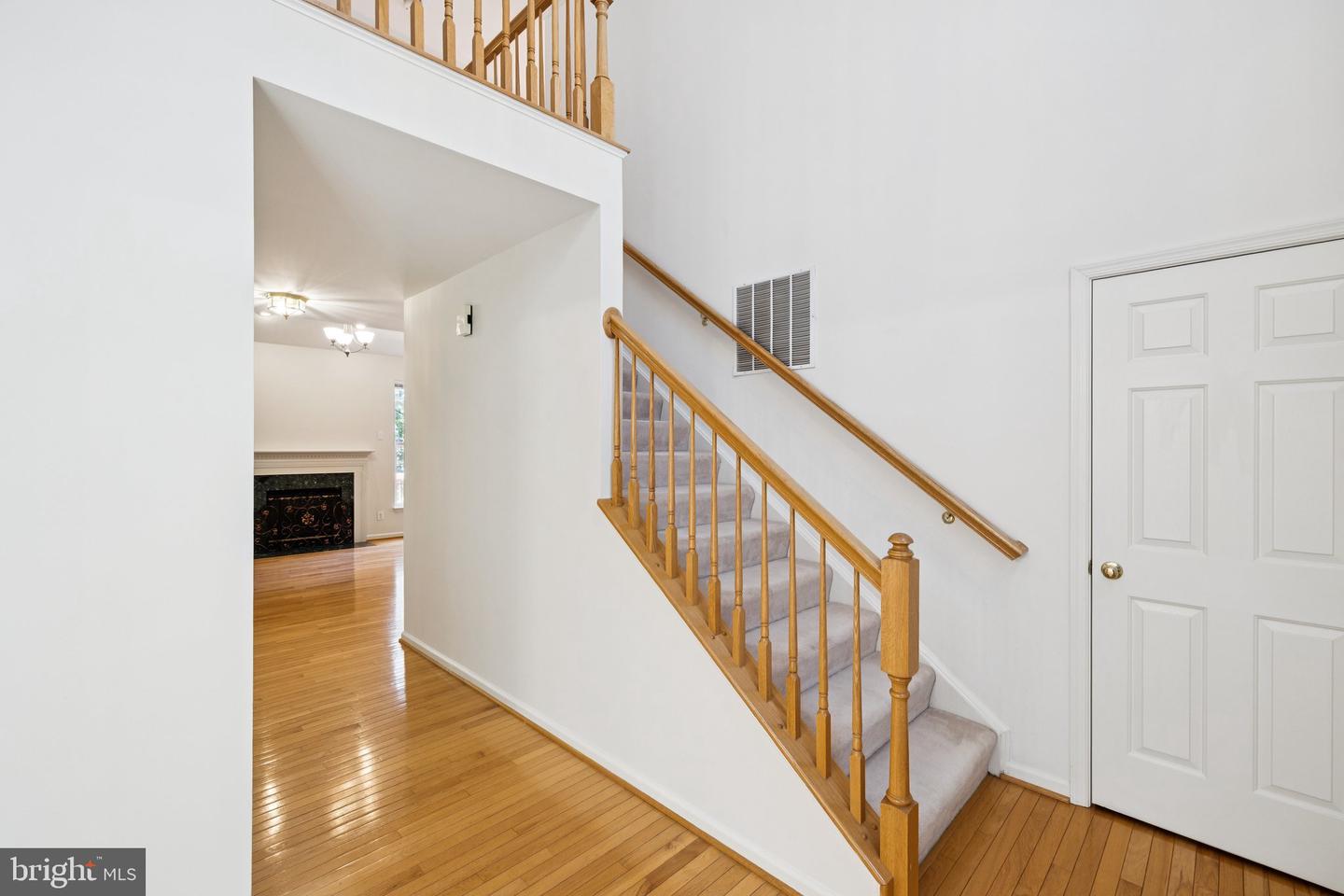 13013 LUPINE TURN, WOODBRIDGE, Virginia 22192, 4 Bedrooms Bedrooms, ,3 BathroomsBathrooms,Residential,For sale,13013 LUPINE TURN,VAPW2100012 MLS # VAPW2100012
