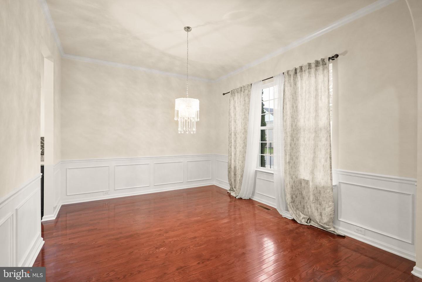 13874 ESTATE MANOR DR, GAINESVILLE, Virginia 20155, 5 Bedrooms Bedrooms, ,4 BathroomsBathrooms,Residential,For sale,13874 ESTATE MANOR DR,VAPW2100094 MLS # VAPW2100094
