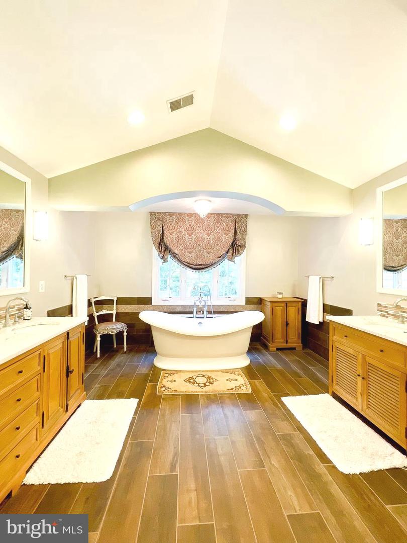 24383 TROMBONE CT, ALDIE, Virginia 20105, 5 Bedrooms Bedrooms, ,4 BathroomsBathrooms,Residential,For sale,24383 TROMBONE CT,VALO2103412 MLS # VALO2103412