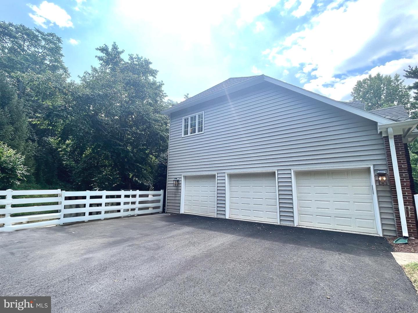 24383 TROMBONE CT, ALDIE, Virginia 20105, 5 Bedrooms Bedrooms, ,4 BathroomsBathrooms,Residential,For sale,24383 TROMBONE CT,VALO2103412 MLS # VALO2103412