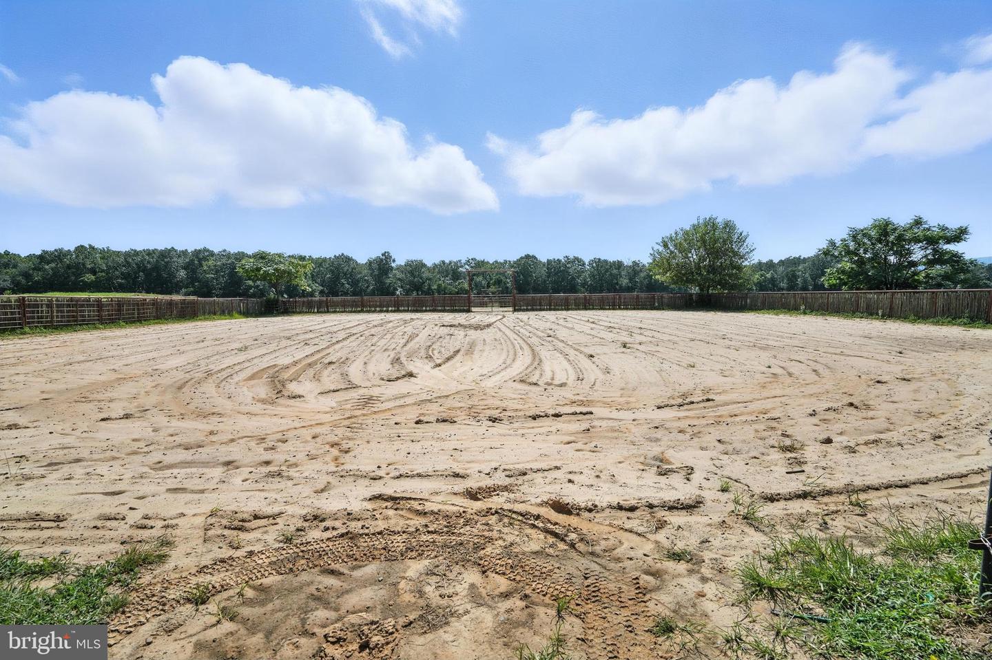 3637 MILLWOOD RD, BOYCE, Virginia 22620, 2 Bedrooms Bedrooms, ,1 BathroomBathrooms,Residential,For sale,3637 MILLWOOD RD,VACL2005932 MLS # VACL2005932