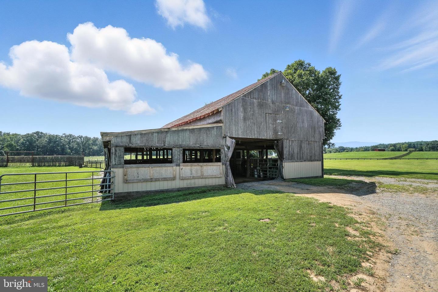 3637 MILLWOOD RD, BOYCE, Virginia 22620, 2 Bedrooms Bedrooms, ,1 BathroomBathrooms,Residential,For sale,3637 MILLWOOD RD,VACL2005932 MLS # VACL2005932