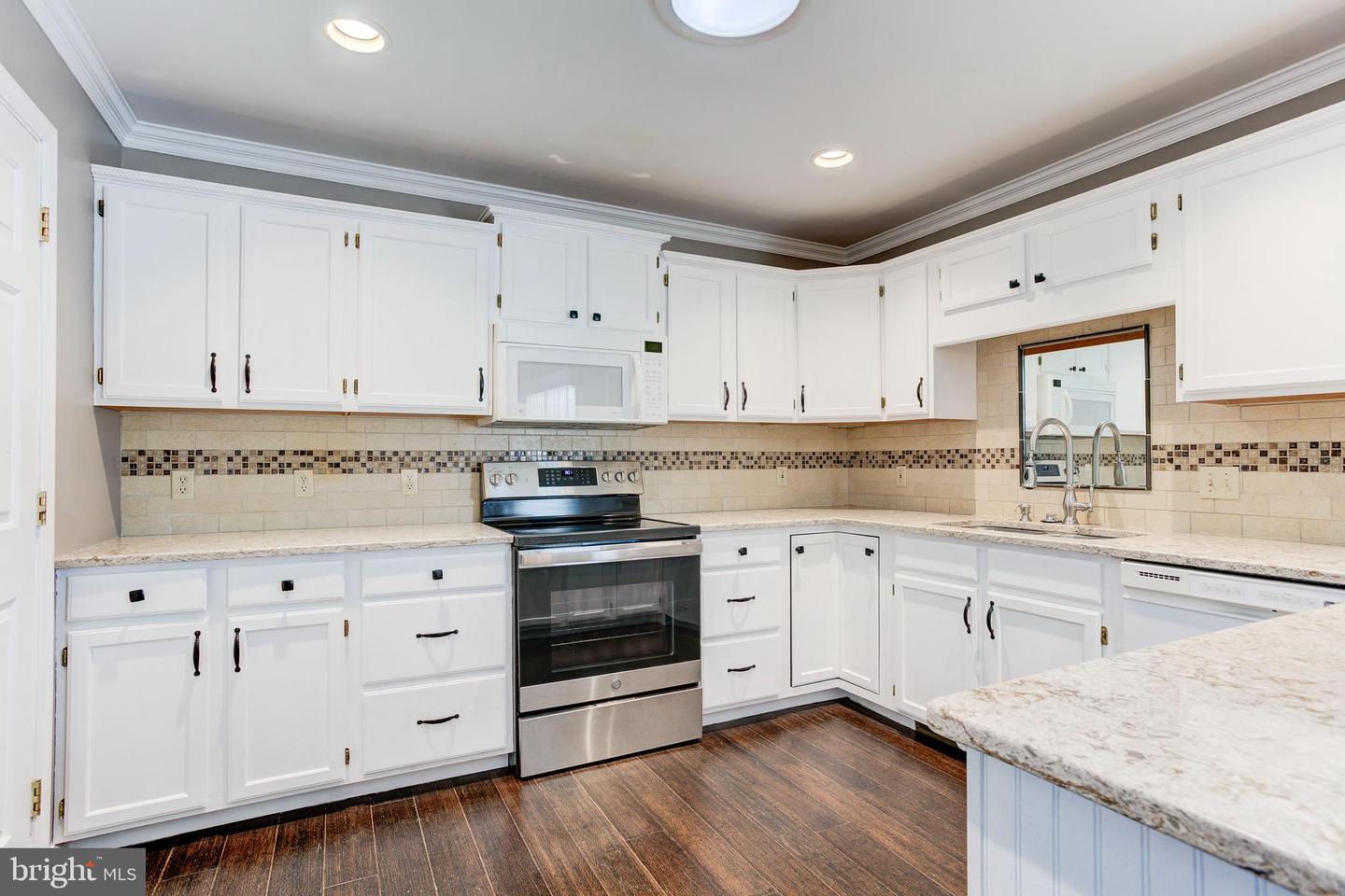 15617 MOCKINGBIRD LN, KING GEORGE, Virginia 22485, 5 Bedrooms Bedrooms, ,3 BathroomsBathrooms,Residential,For sale,15617 MOCKINGBIRD LN,VAKG2006800 MLS # VAKG2006800