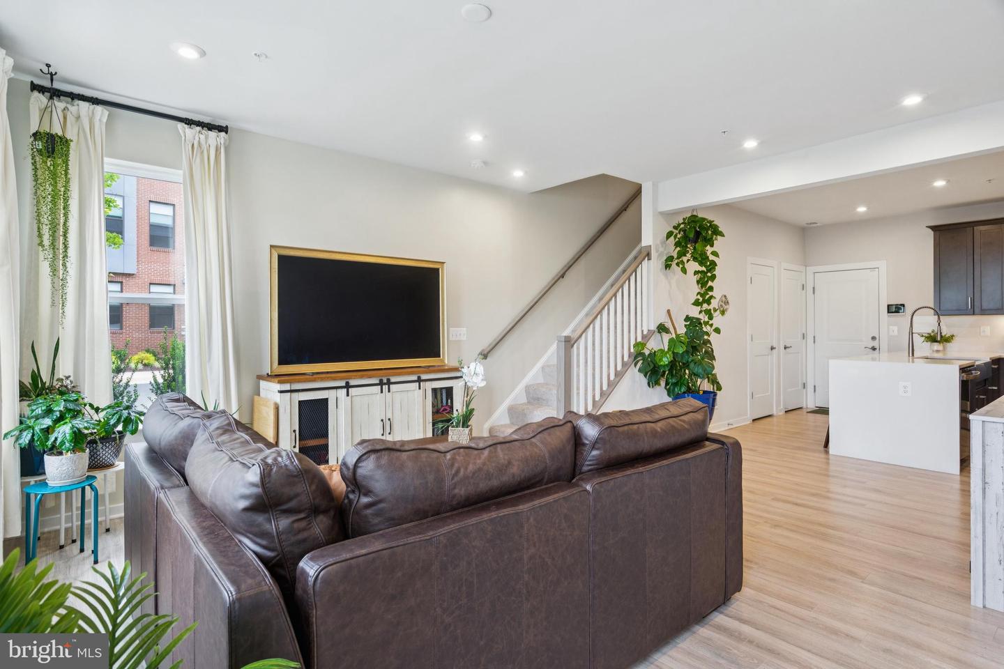 20306 NEWFOUNDLAND SQ, ASHBURN, Virginia 20147, 2 Bedrooms Bedrooms, ,2 BathroomsBathrooms,Residential,For sale,20306 NEWFOUNDLAND SQ,VALO2103562 MLS # VALO2103562