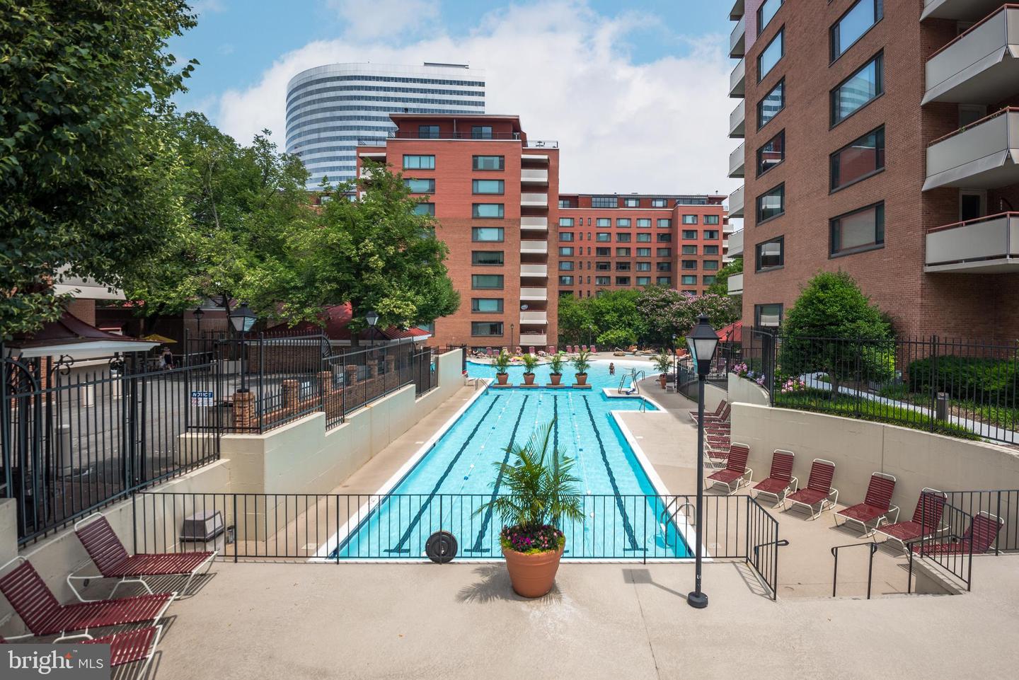 1111 ARLINGTON BOULEVARD #530, ARLINGTON, Virginia 22209, 2 Bedrooms Bedrooms, ,1 BathroomBathrooms,Residential,For sale,1111 ARLINGTON BOULEVARD #530,VAAR2061644 MLS # VAAR2061644