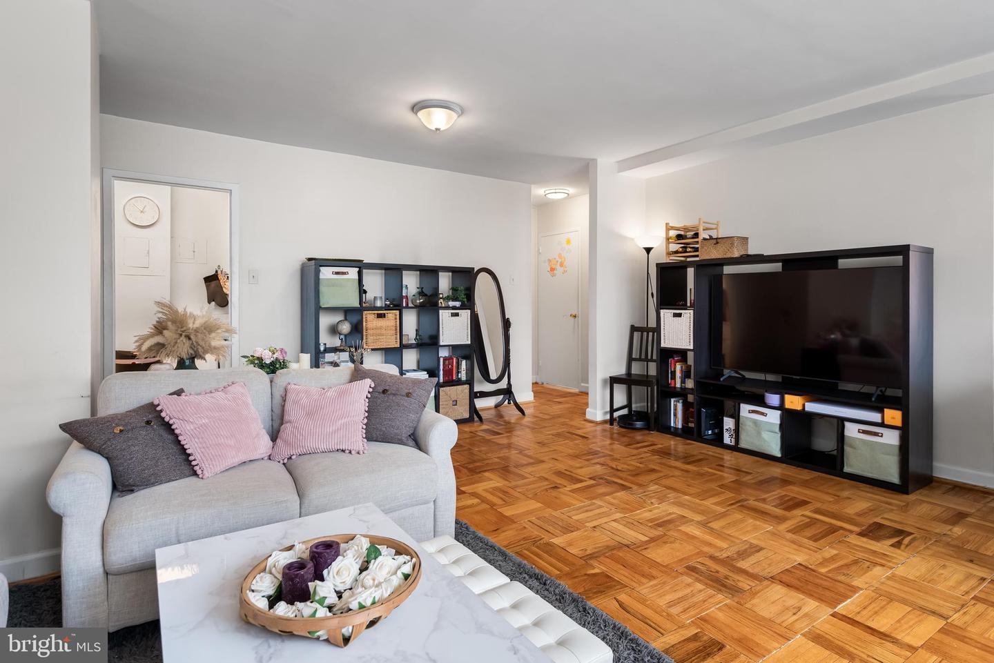 1111 ARLINGTON BOULEVARD #530, ARLINGTON, Virginia 22209, 2 Bedrooms Bedrooms, ,1 BathroomBathrooms,Residential,For sale,1111 ARLINGTON BOULEVARD #530,VAAR2061644 MLS # VAAR2061644