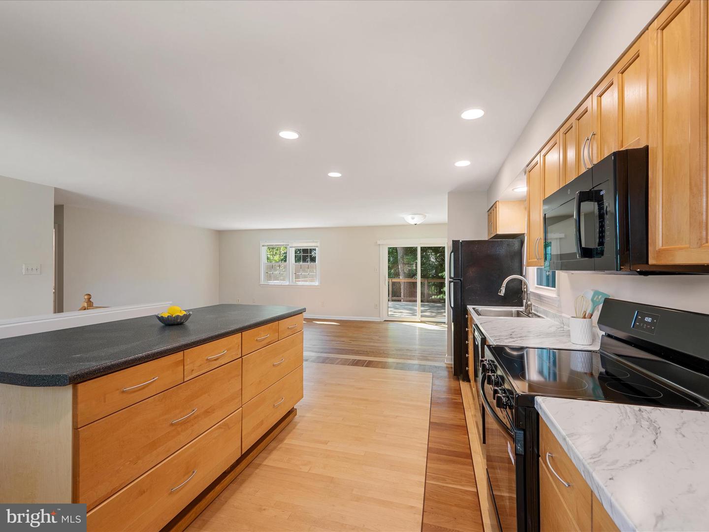855 PARK AVE, HERNDON, Virginia 20170, 4 Bedrooms Bedrooms, 7 Rooms Rooms,3 BathroomsBathrooms,Residential,For sale,855 PARK AVE,VAFX2258662 MLS # VAFX2258662