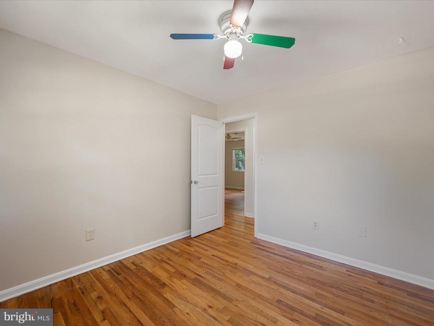 855 PARK AVE, HERNDON, Virginia 20170, 4 Bedrooms Bedrooms, 7 Rooms Rooms,3 BathroomsBathrooms,Residential,For sale,855 PARK AVE,VAFX2258662 MLS # VAFX2258662