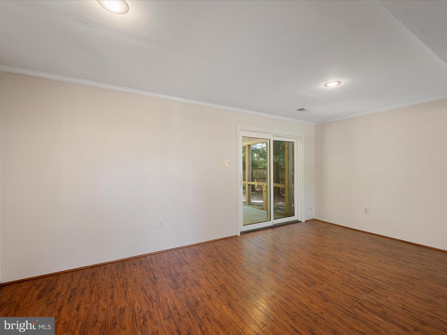 855 PARK AVE, HERNDON, Virginia 20170, 4 Bedrooms Bedrooms, 7 Rooms Rooms,3 BathroomsBathrooms,Residential,For sale,855 PARK AVE,VAFX2258662 MLS # VAFX2258662