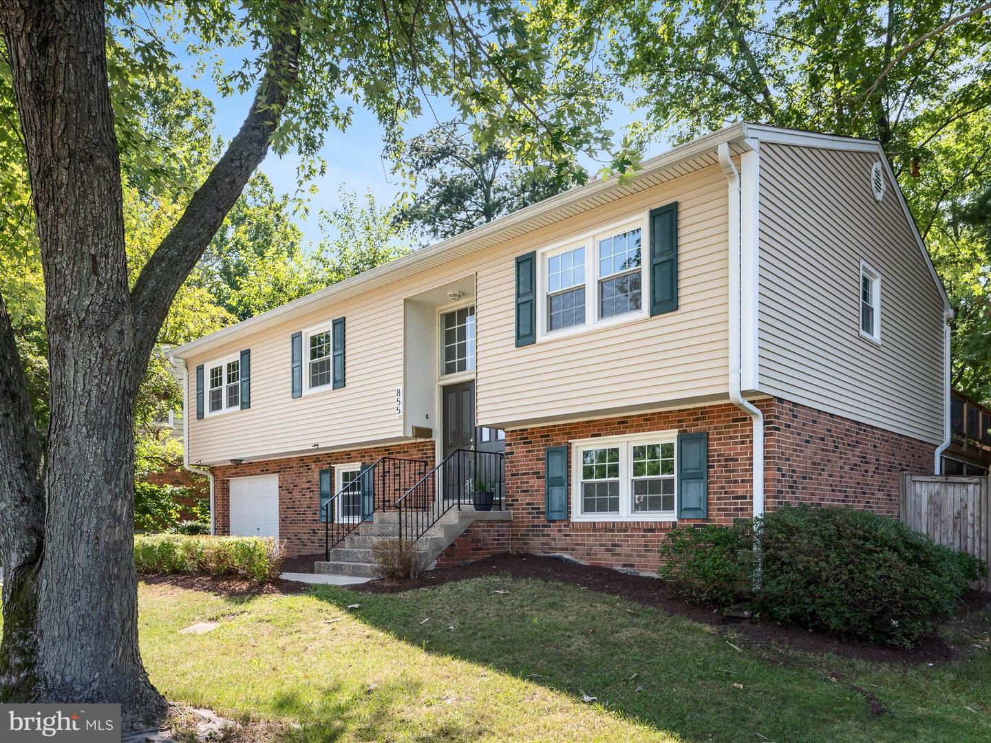 855 PARK AVE, HERNDON, Virginia 20170, 4 Bedrooms Bedrooms, 7 Rooms Rooms,3 BathroomsBathrooms,Residential,For sale,855 PARK AVE,VAFX2258662 MLS # VAFX2258662