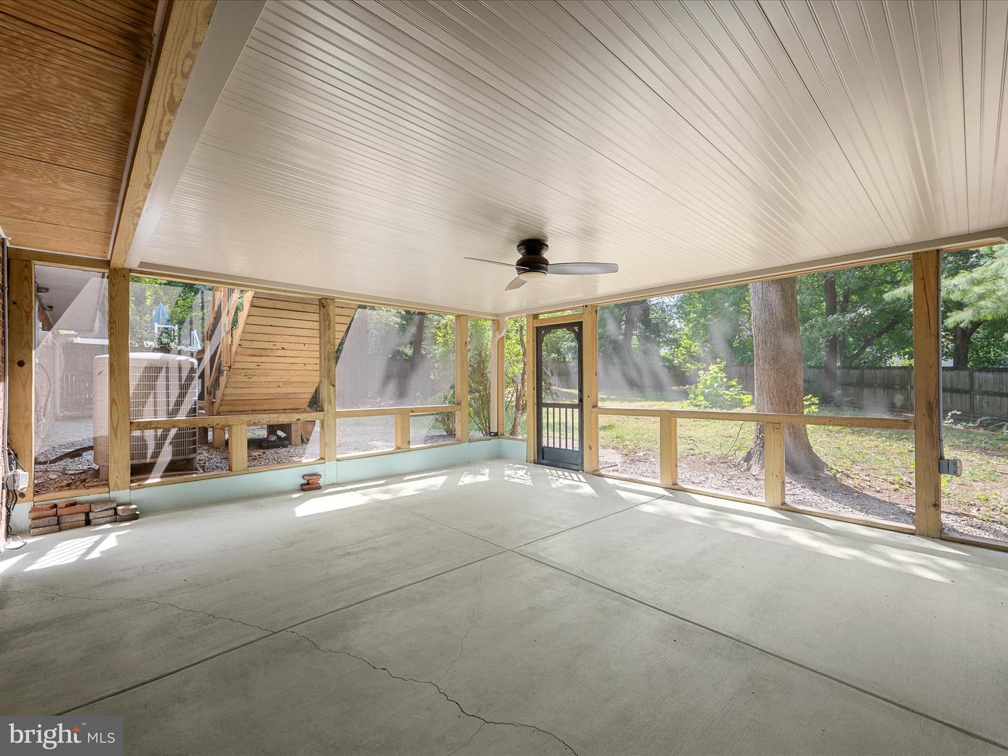 855 PARK AVE, HERNDON, Virginia 20170, 4 Bedrooms Bedrooms, 7 Rooms Rooms,3 BathroomsBathrooms,Residential,For sale,855 PARK AVE,VAFX2258662 MLS # VAFX2258662
