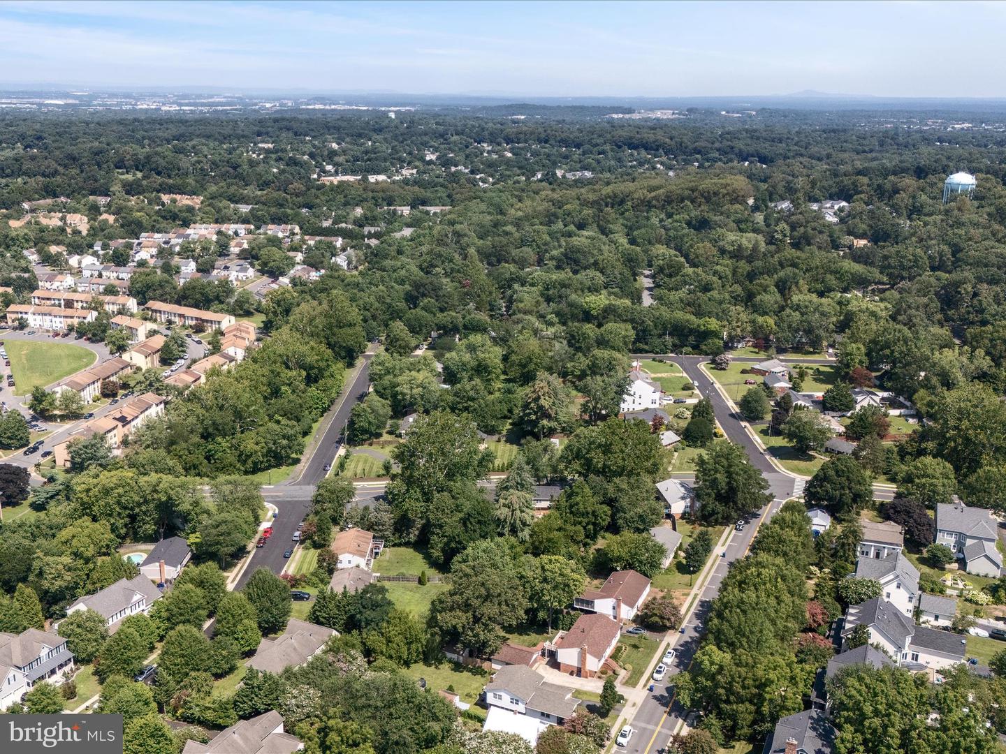 855 PARK AVE, HERNDON, Virginia 20170, 4 Bedrooms Bedrooms, 7 Rooms Rooms,3 BathroomsBathrooms,Residential,For sale,855 PARK AVE,VAFX2258662 MLS # VAFX2258662