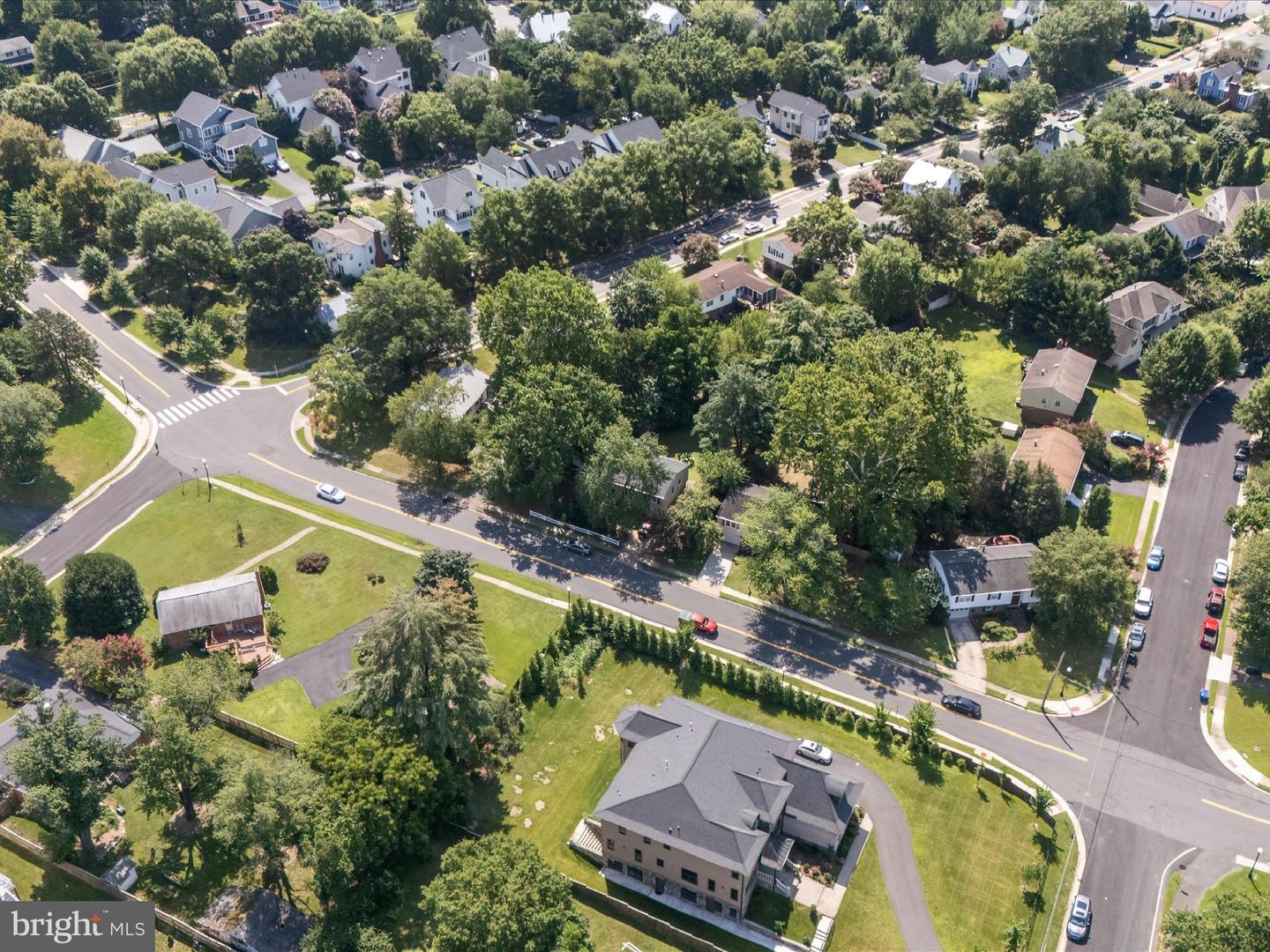855 PARK AVE, HERNDON, Virginia 20170, 4 Bedrooms Bedrooms, 7 Rooms Rooms,3 BathroomsBathrooms,Residential,For sale,855 PARK AVE,VAFX2258662 MLS # VAFX2258662