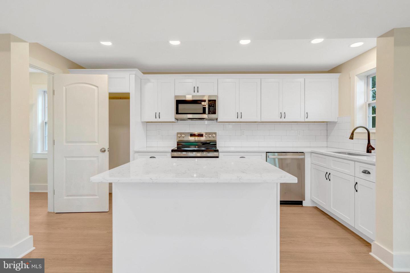449 FALMOUTH ST, WARRENTON, Virginia 20186, 3 Bedrooms Bedrooms, ,2 BathroomsBathrooms,Residential,For sale,449 FALMOUTH ST,VAFQ2017698 MLS # VAFQ2017698
