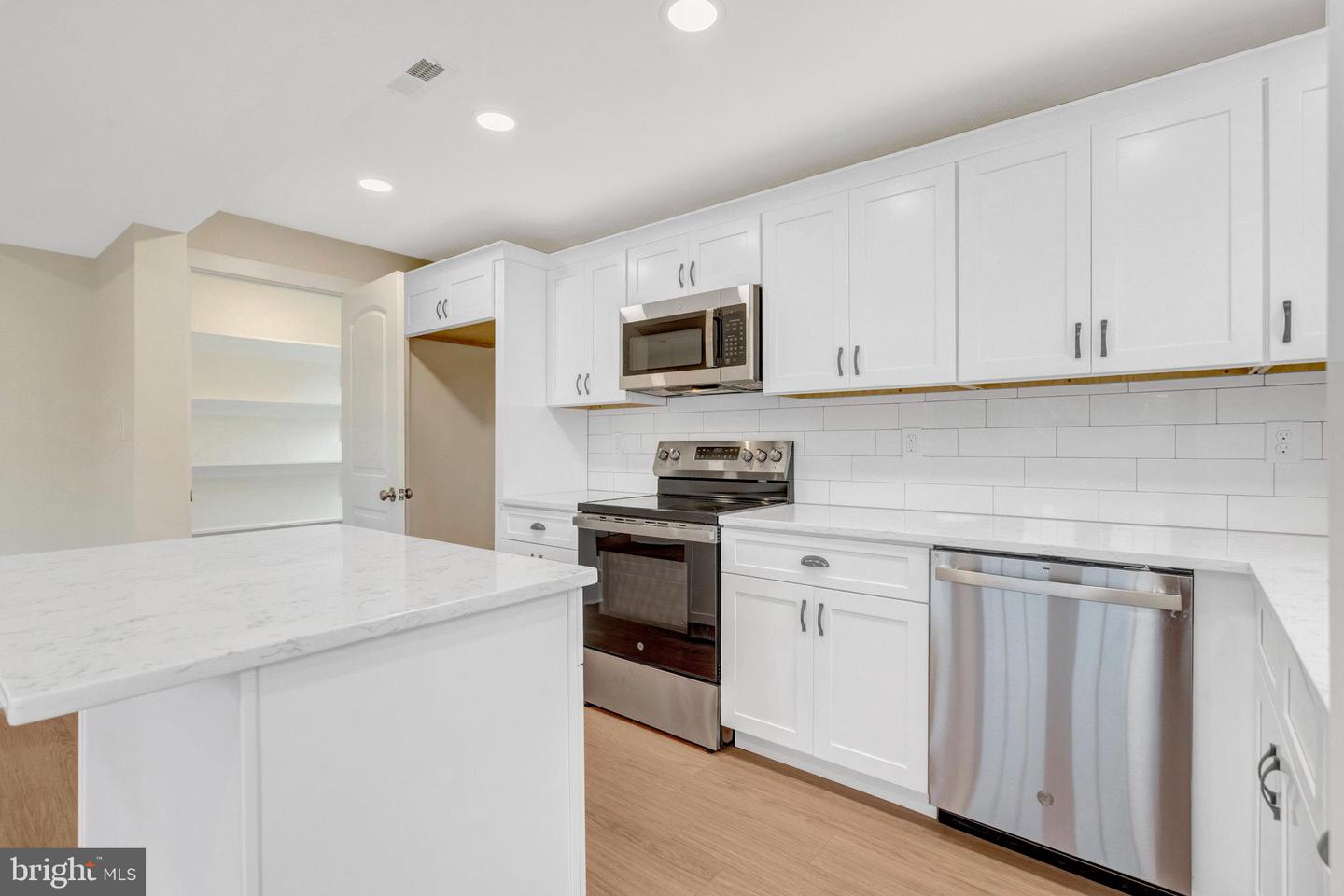 449 FALMOUTH ST, WARRENTON, Virginia 20186, 3 Bedrooms Bedrooms, ,2 BathroomsBathrooms,Residential,For sale,449 FALMOUTH ST,VAFQ2017698 MLS # VAFQ2017698