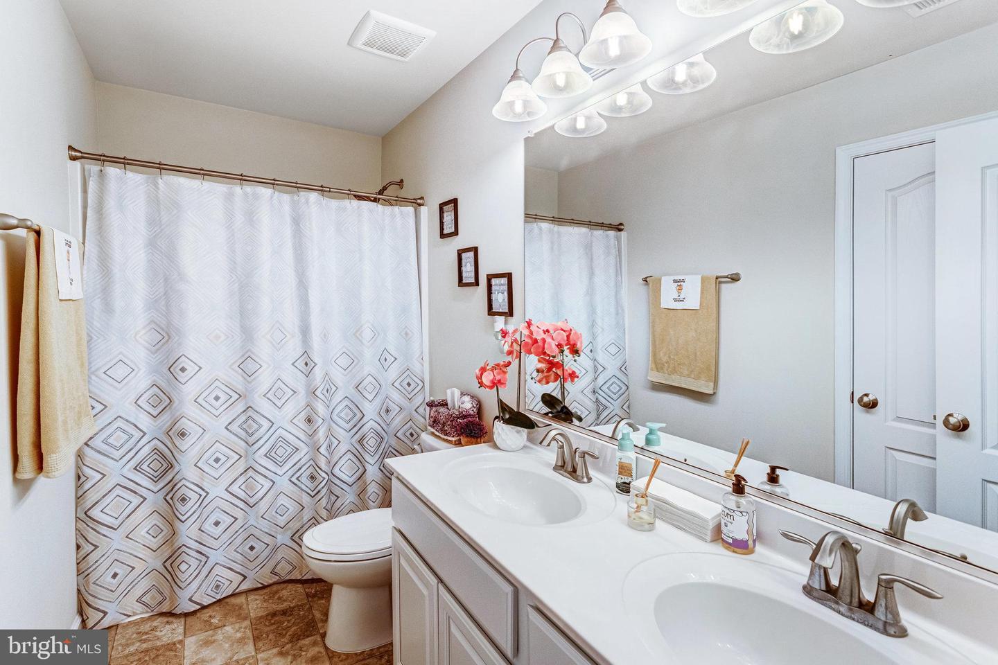 6735 THORNBROOK LN, SPOTSYLVANIA, Virginia 22551, 5 Bedrooms Bedrooms, ,3 BathroomsBathrooms,Residential,For sale,6735 THORNBROOK LN,VASP2035144 MLS # VASP2035144