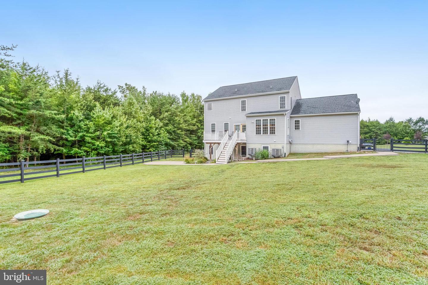 6735 THORNBROOK LN, SPOTSYLVANIA, Virginia 22551, 5 Bedrooms Bedrooms, ,3 BathroomsBathrooms,Residential,For sale,6735 THORNBROOK LN,VASP2035144 MLS # VASP2035144