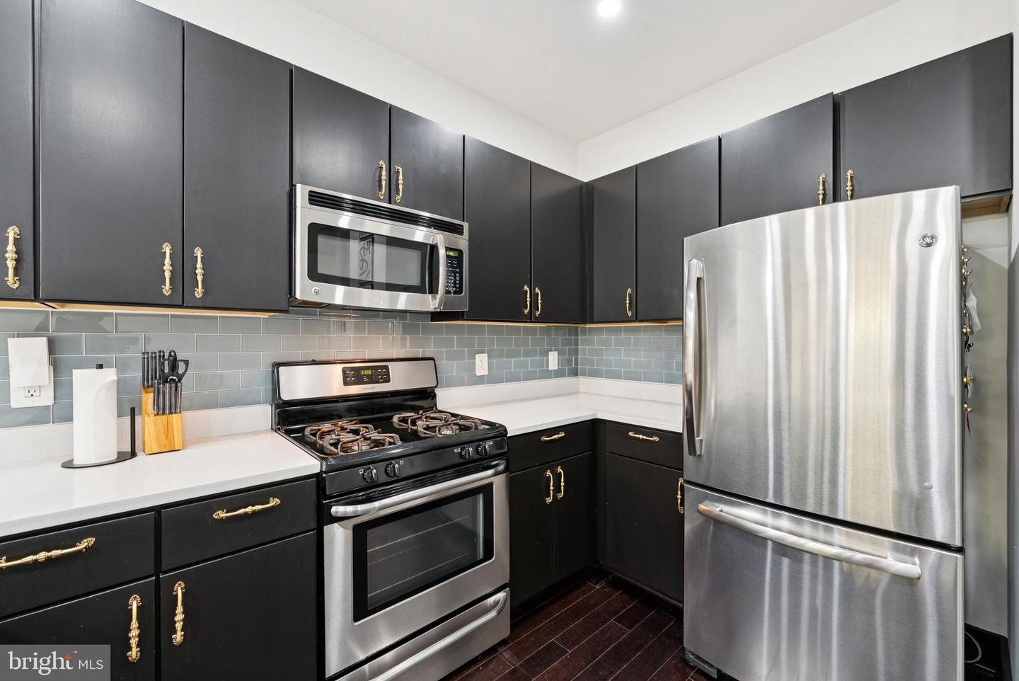 1814 N CAPITOL ST NW #103, WASHINGTON, District Of Columbia 20002, 3 Bedrooms Bedrooms, ,2 BathroomsBathrooms,Residential,For sale,1814 N CAPITOL ST NW #103,DCDC2213320 MLS # DCDC2213320