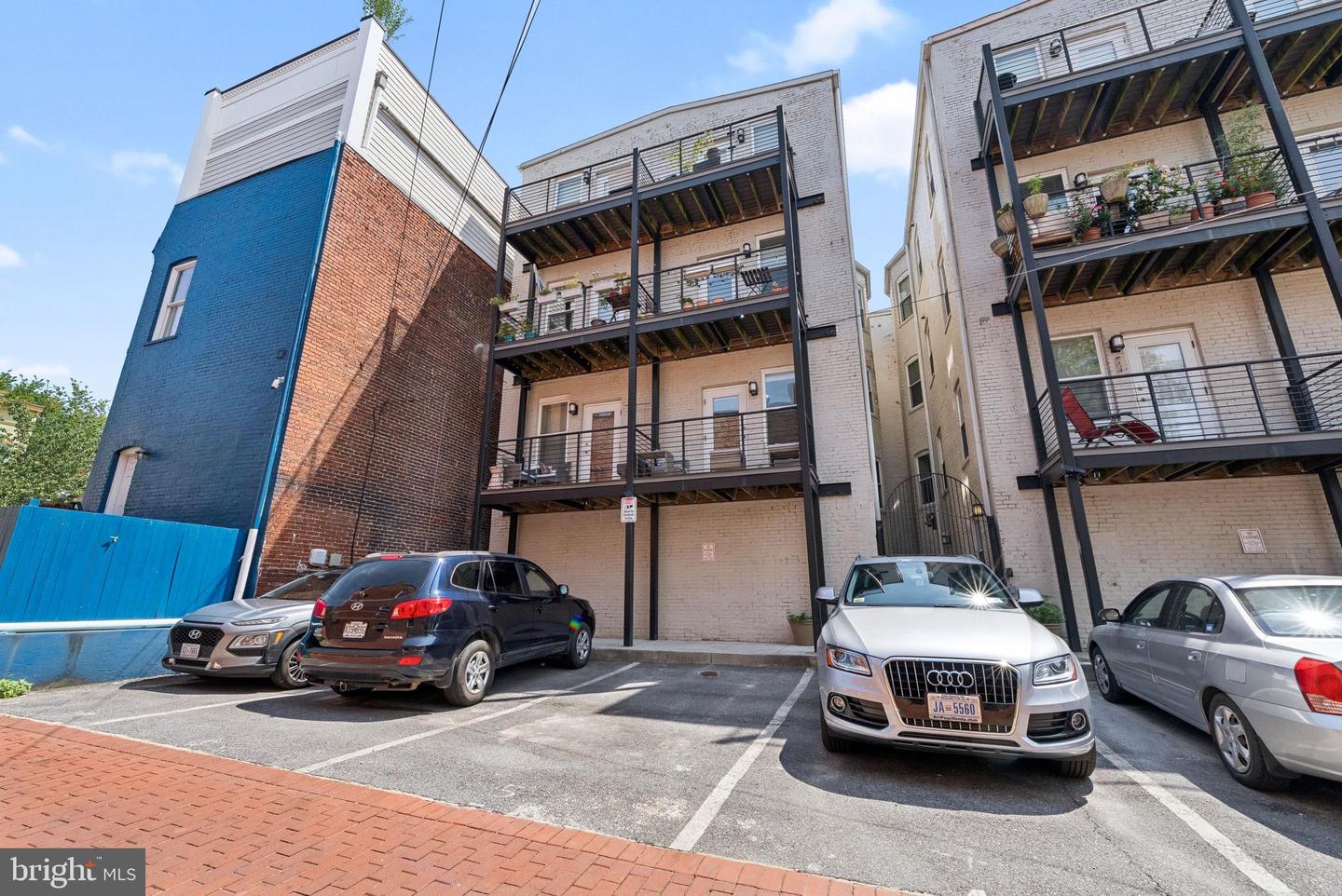 1814 N CAPITOL ST NW #103, WASHINGTON, District Of Columbia 20002, 3 Bedrooms Bedrooms, ,2 BathroomsBathrooms,Residential,For sale,1814 N CAPITOL ST NW #103,DCDC2213320 MLS # DCDC2213320