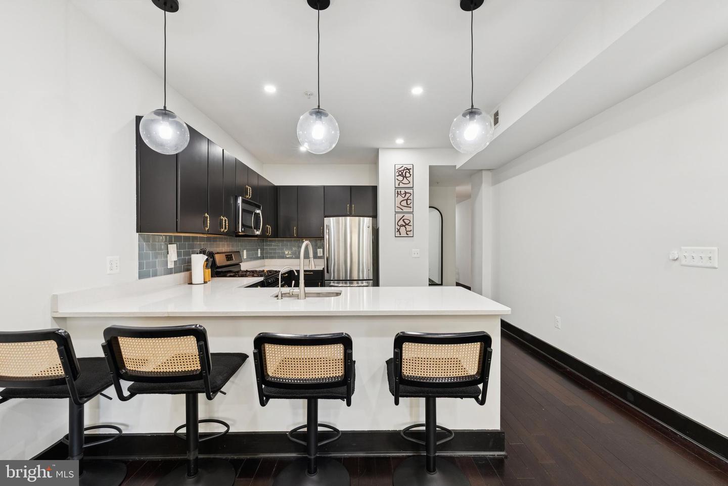 1814 N CAPITOL ST NW #103, WASHINGTON, District Of Columbia 20002, 3 Bedrooms Bedrooms, ,2 BathroomsBathrooms,Residential,For sale,1814 N CAPITOL ST NW #103,DCDC2213320 MLS # DCDC2213320